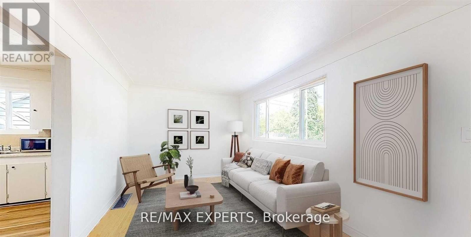 153 Ward Avenue, Hamilton, Ontario  L8S 2G1 - Photo 3 - X12762536