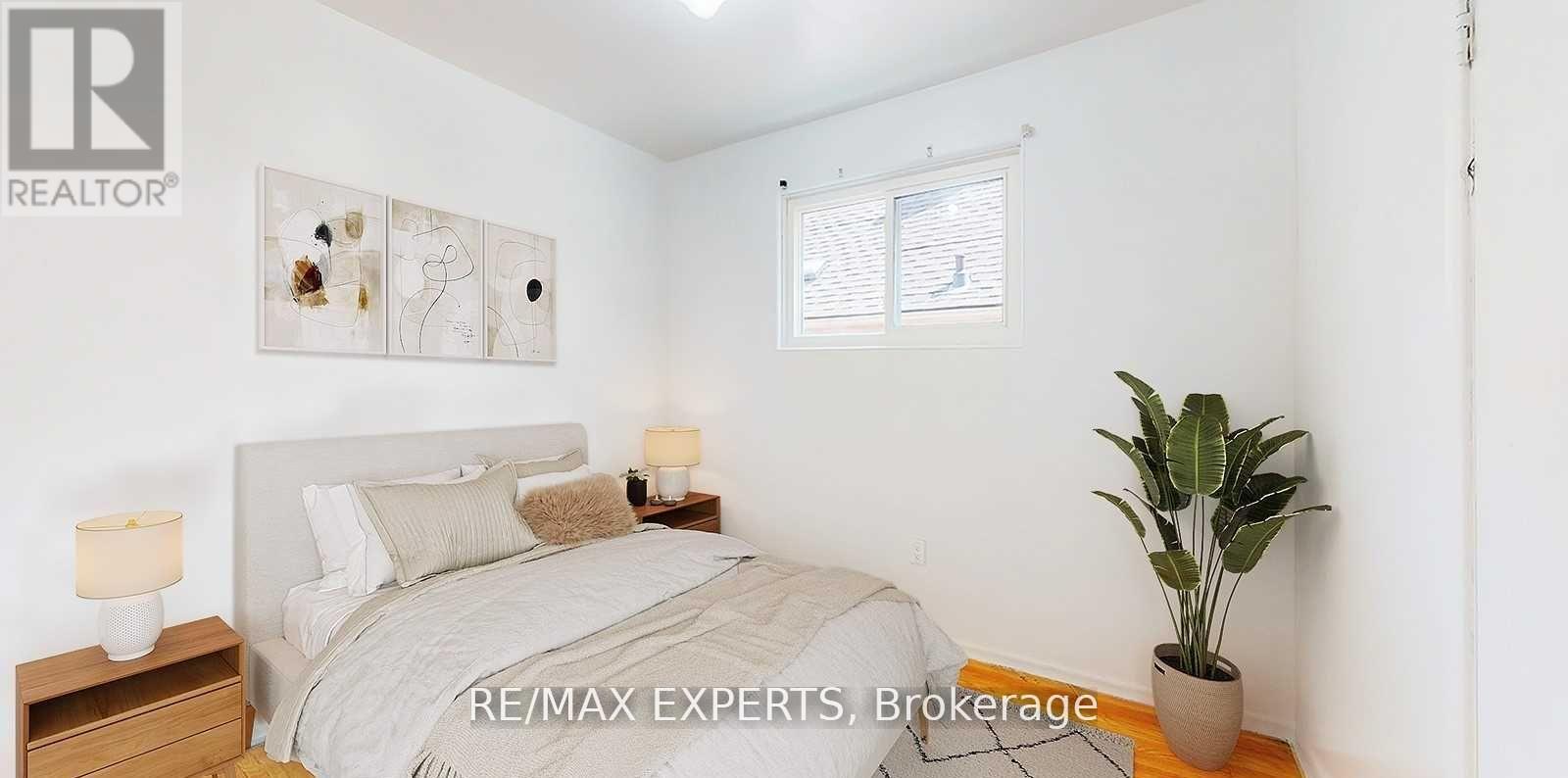 153 Ward Avenue, Hamilton, Ontario  L8S 2G1 - Photo 7 - X12762536