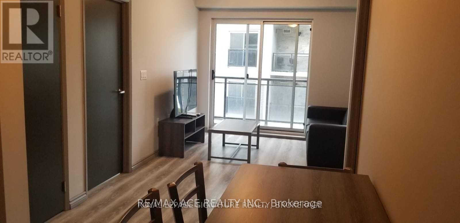 F-207 - 275 Larch Street, Waterloo, Ontario  N2L 3R2 - Photo 2 - X12762568