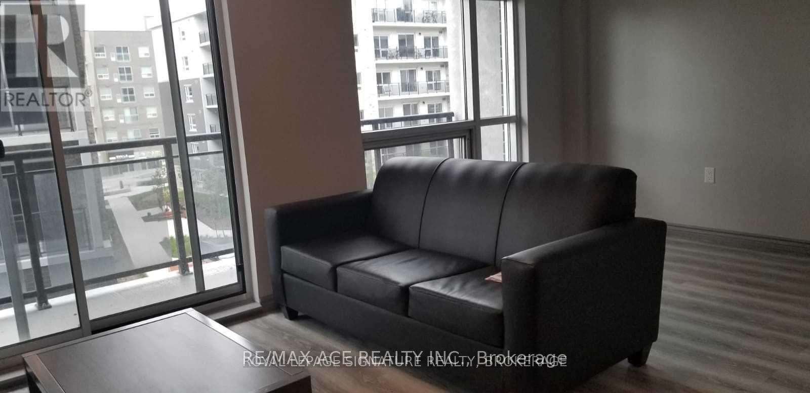 F-207 - 275 Larch Street, Waterloo, Ontario  N2L 3R2 - Photo 4 - X12762568