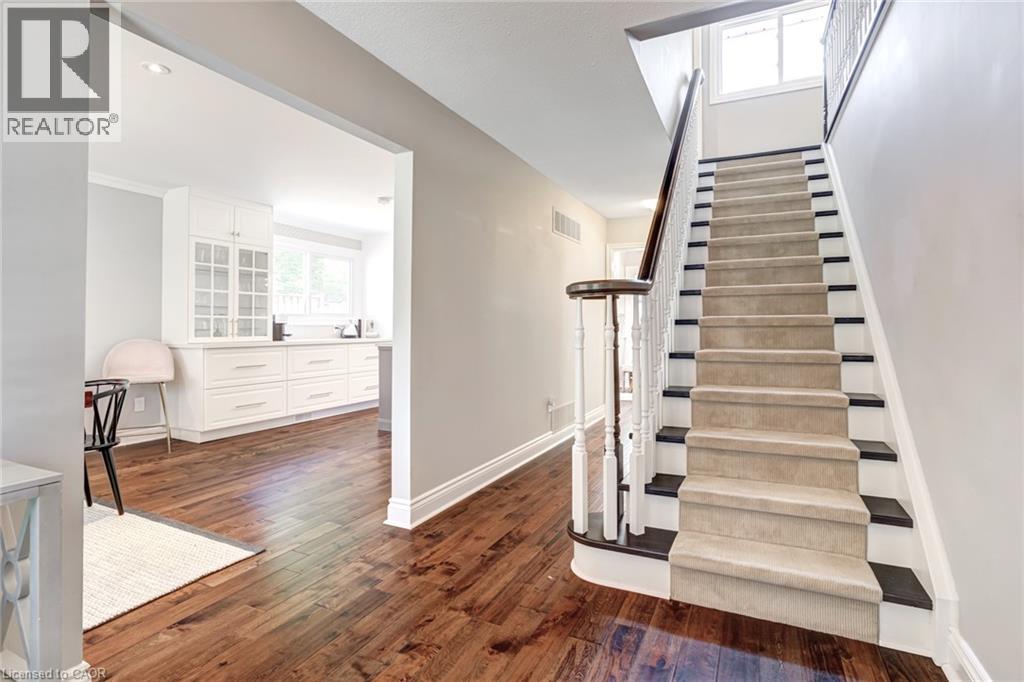 1807 Heather Hills Drive, Burlington, Ontario  L7P 2Z1 - Photo 17 - 40795896