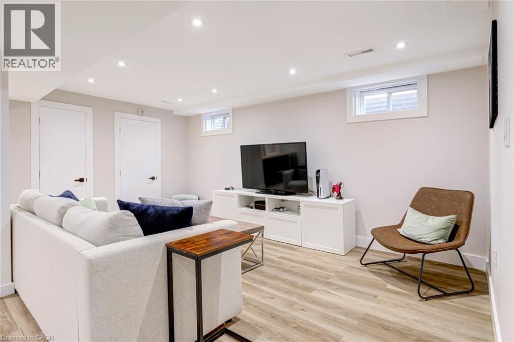 1807 Heather Hills Drive, Burlington, Ontario  L7P 2Z1 - Photo 33 - 40795896