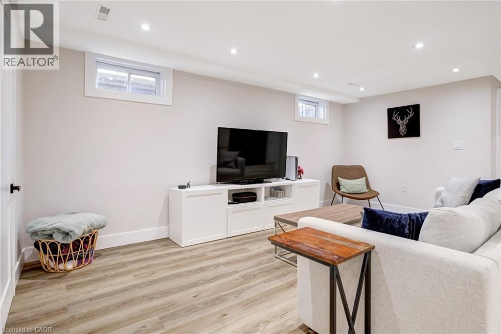 1807 Heather Hills Drive, Burlington, Ontario  L7P 2Z1 - Photo 32 - 40795896