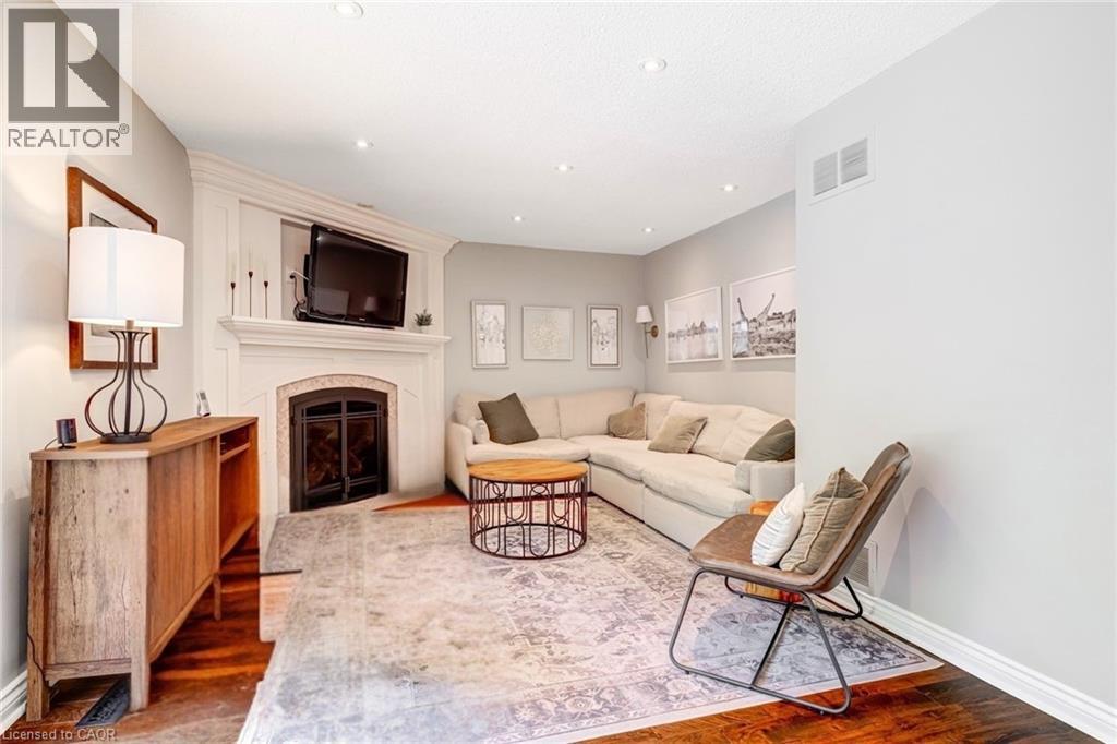 1807 Heather Hills Drive, Burlington, Ontario  L7P 2Z1 - Photo 13 - 40795896