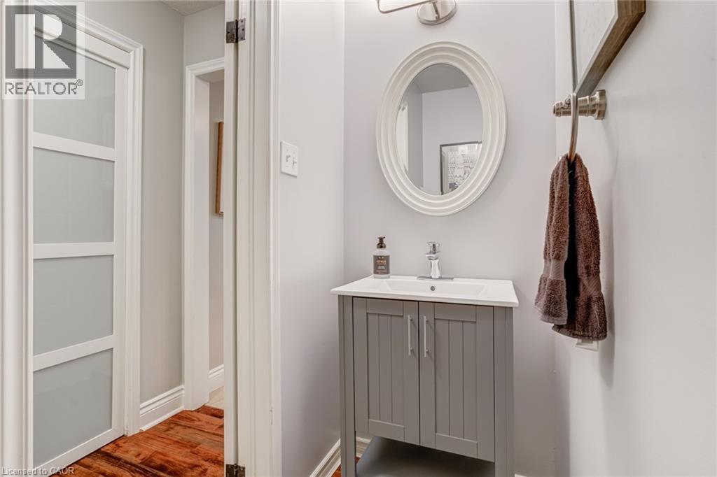 1807 Heather Hills Drive, Burlington, Ontario  L7P 2Z1 - Photo 15 - 40795896