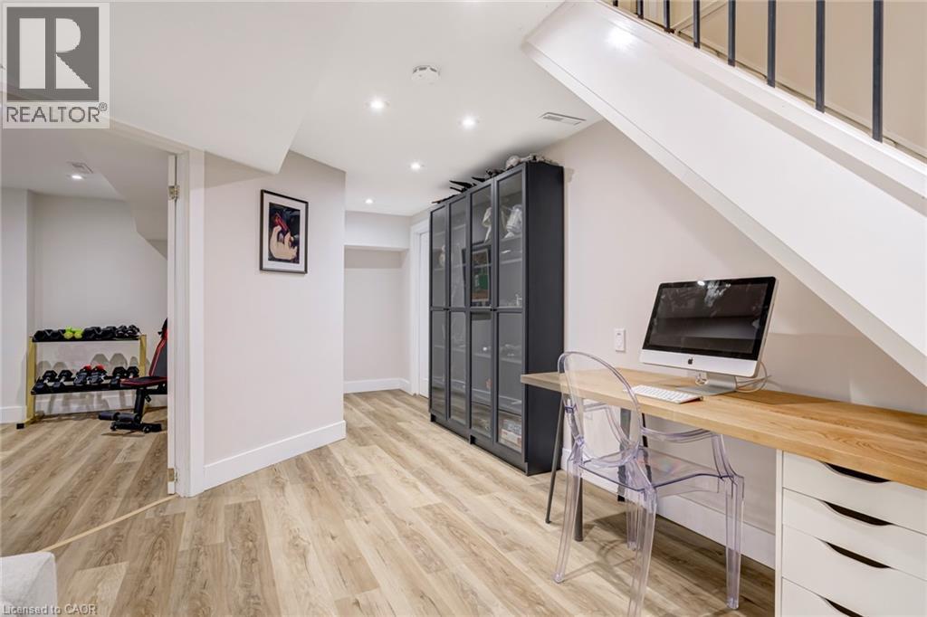 1807 Heather Hills Drive, Burlington, Ontario  L7P 2Z1 - Photo 34 - 40795896