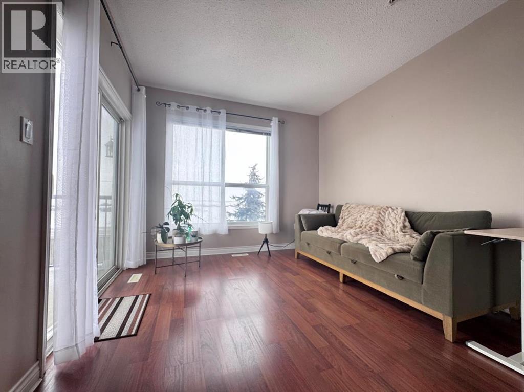 206, 9225 Lakeland Drive, Grande Prairie, Alberta  T8X 0B8 - Photo 2 - A2282598