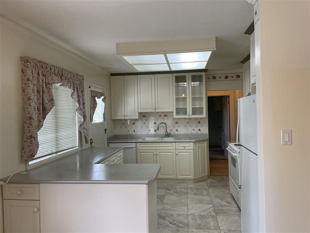 12677 98 Avenue, Surrey, British Columbia  V3V 2K7 - Photo 7 - R3086136