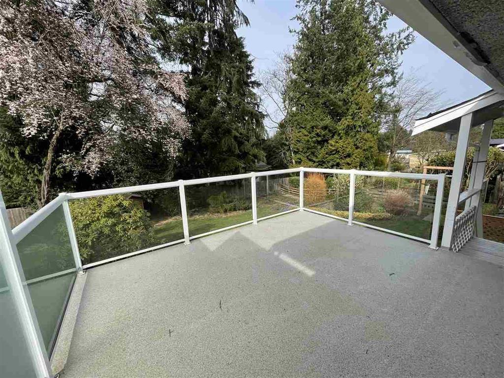 12677 98 Avenue, Surrey, British Columbia  V3V 2K7 - Photo 3 - R3086136