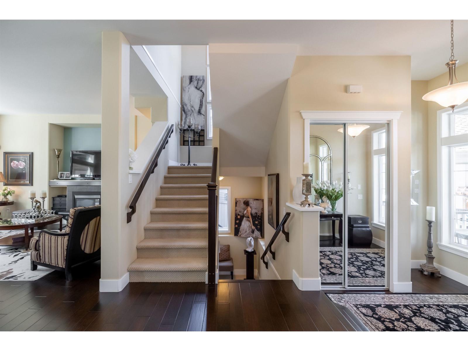 6068 163a Street, Surrey, British Columbia  V3S 2H7 - Photo 4 - R3086908