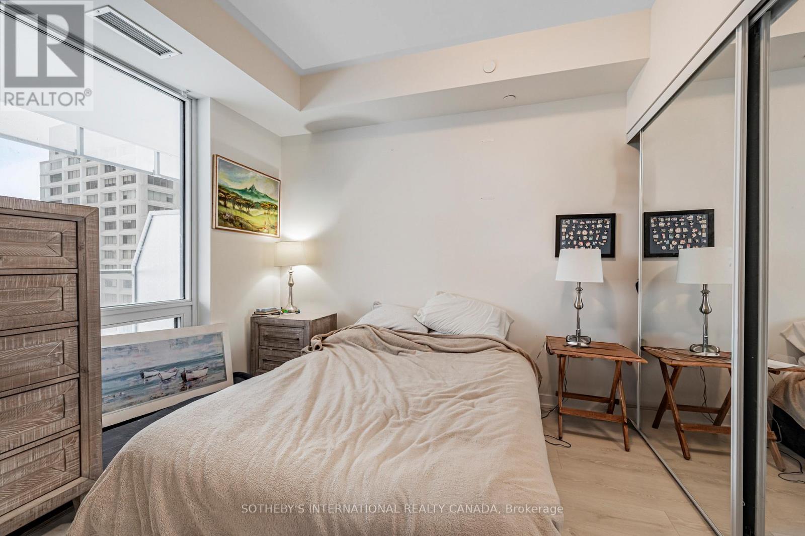 1910 - 28 Freeland Street, Toronto, Ontario  M5E 0E3 - Photo 14 - C12761130