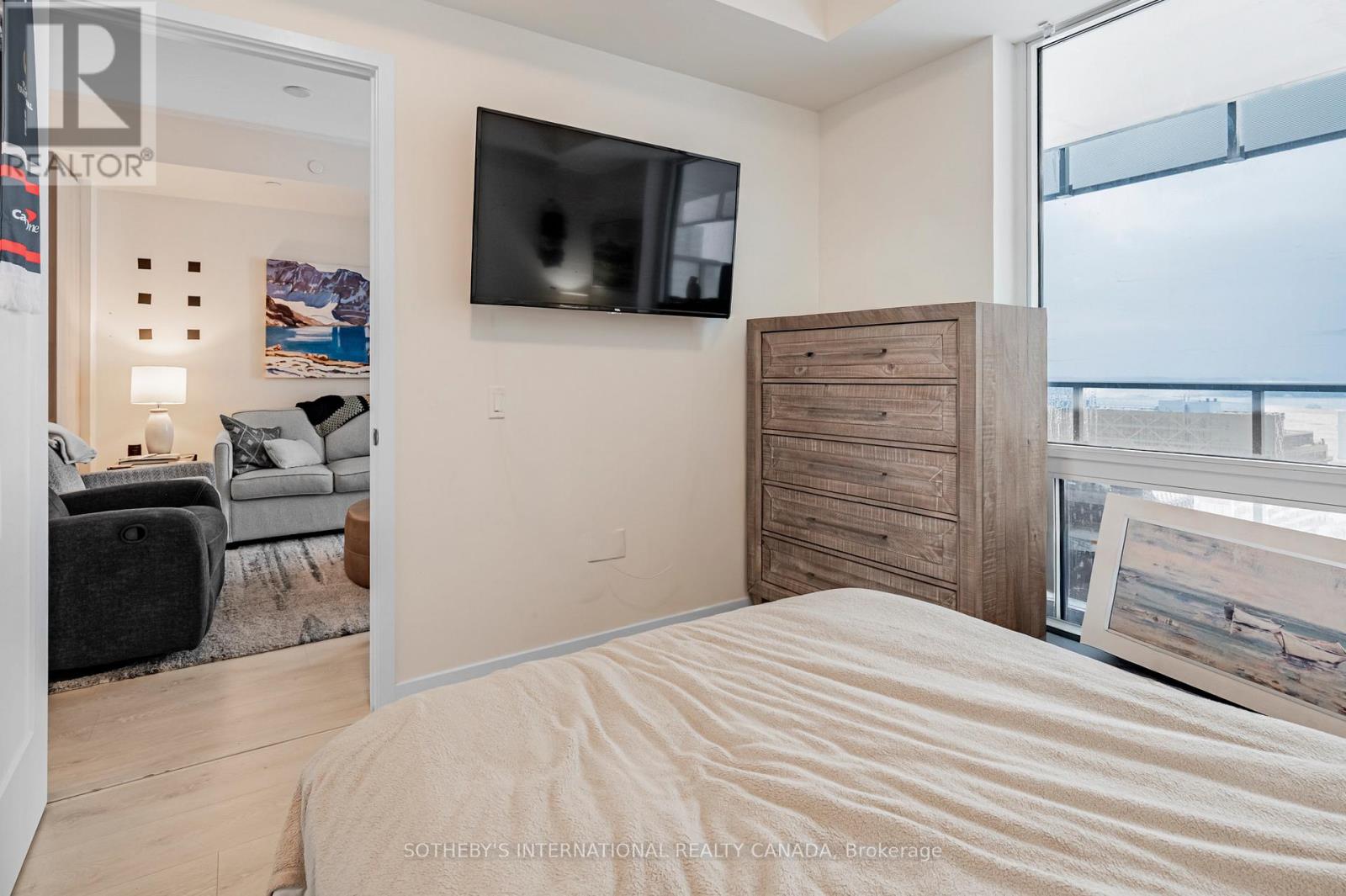 1910 - 28 Freeland Street, Toronto, Ontario  M5E 0E3 - Photo 13 - C12761130