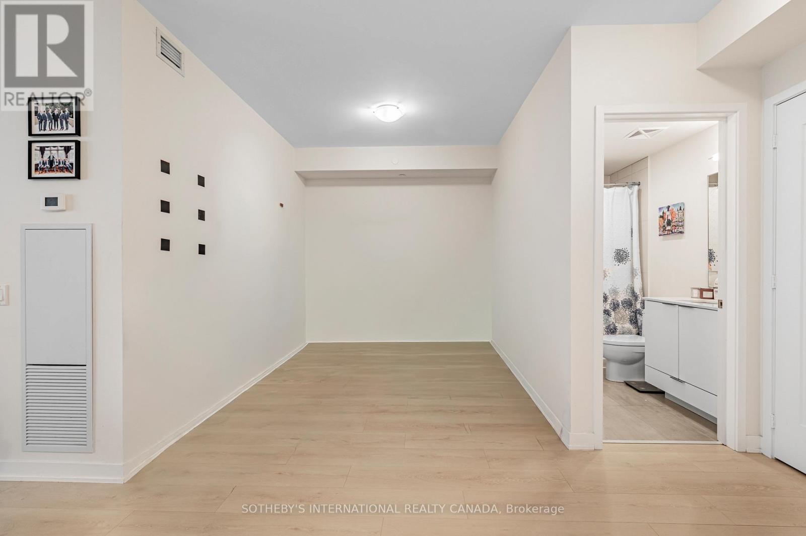 1910 - 28 Freeland Street, Toronto, Ontario  M5E 0E3 - Photo 8 - C12761130