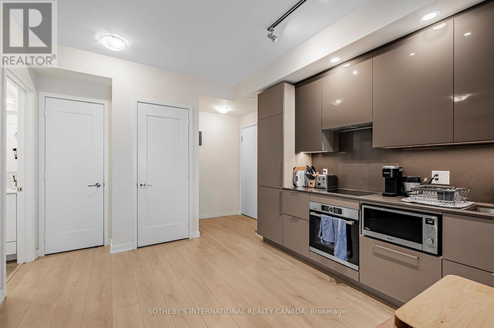 1910 - 28 Freeland Street, Toronto, Ontario  M5E 0E3 - Photo 6 - C12761130