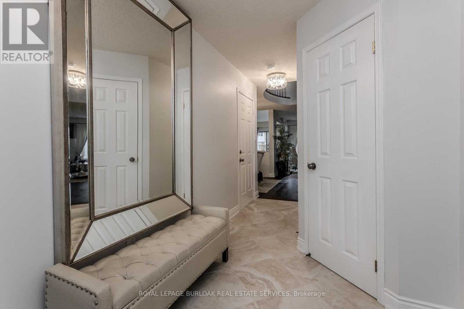 35 - 1283 Blanshard Drive, Burlington, Ontario  L7M 4T9 - Photo 25 - W12762184