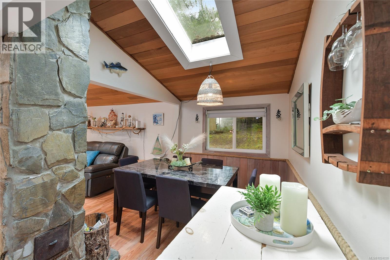 493 Abbott Rd, Mayne Island, British Columbia  V0N 2J1 - Photo 22 - 1024028