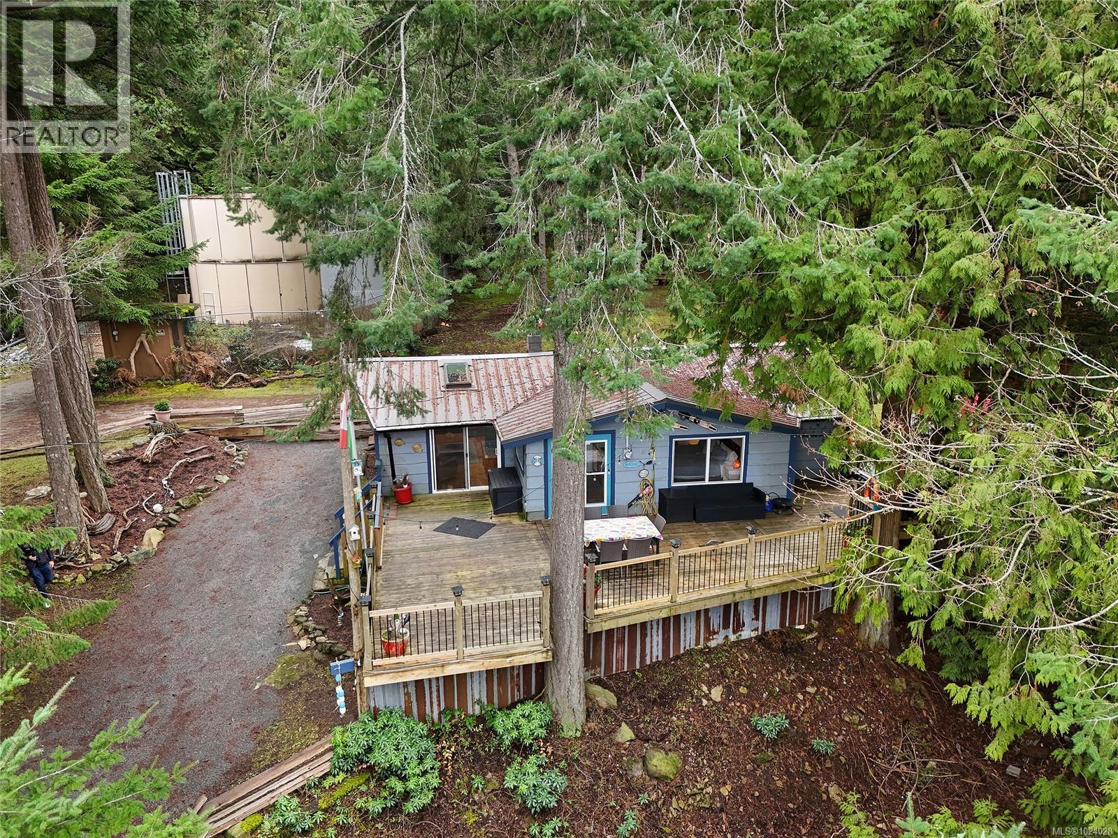 493 Abbott Rd, Mayne Island, British Columbia  V0N 2J1 - Photo 43 - 1024028