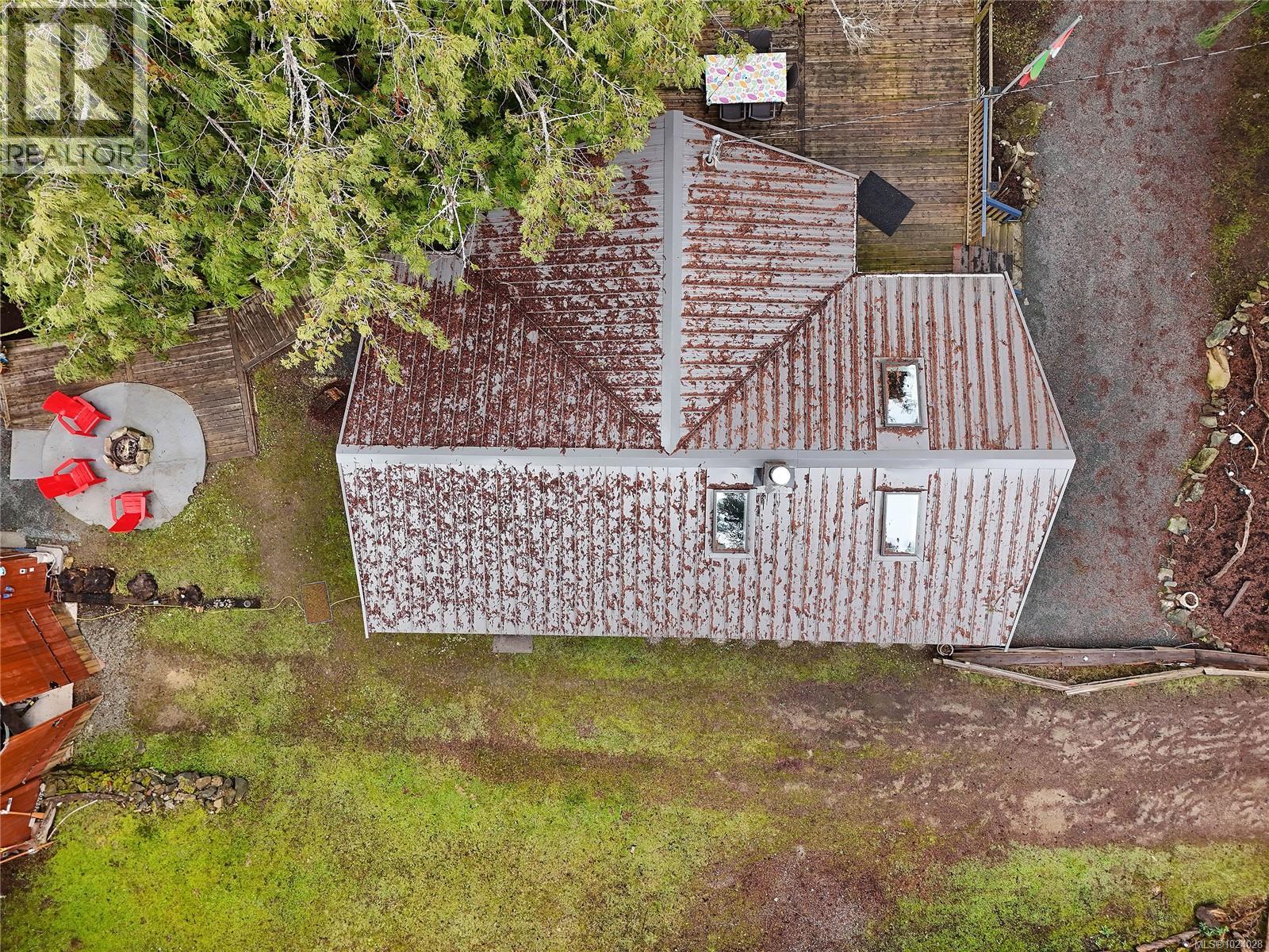 493 Abbott Rd, Mayne Island, British Columbia  V0N 2J1 - Photo 45 - 1024028