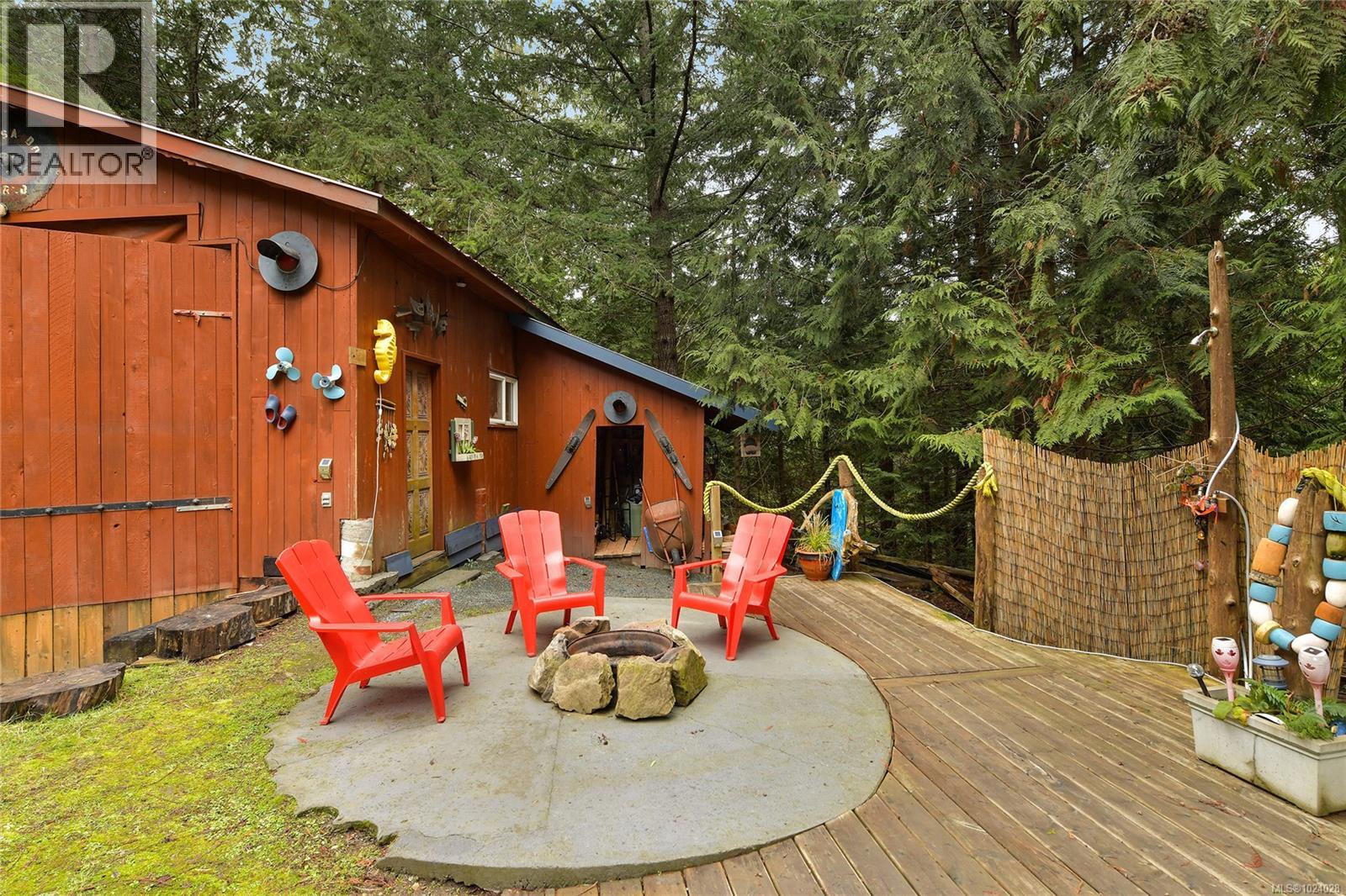 493 Abbott Rd, Mayne Island, British Columbia  V0N 2J1 - Photo 65 - 1024028