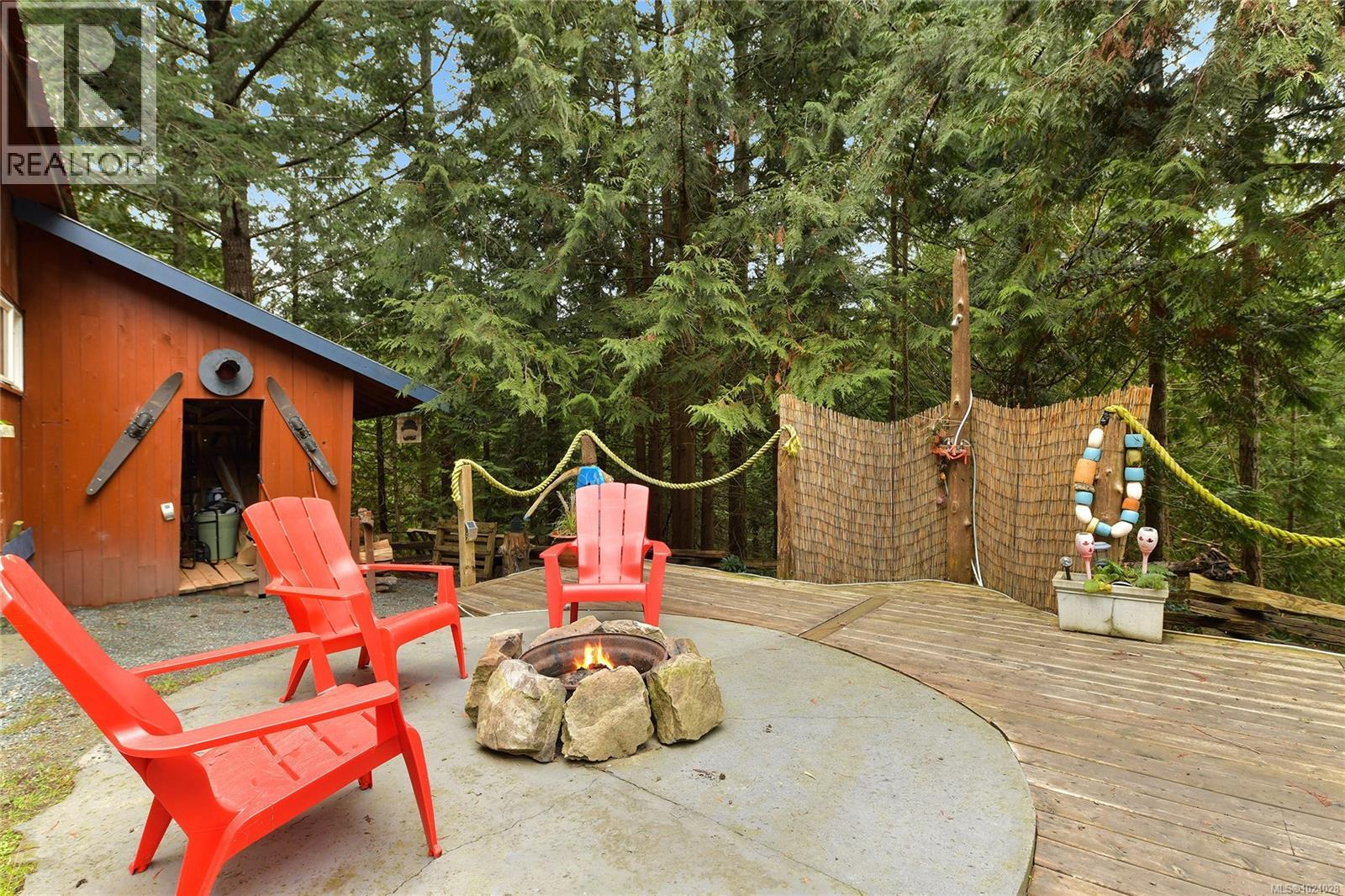 493 Abbott Rd, Mayne Island, British Columbia  V0N 2J1 - Photo 66 - 1024028