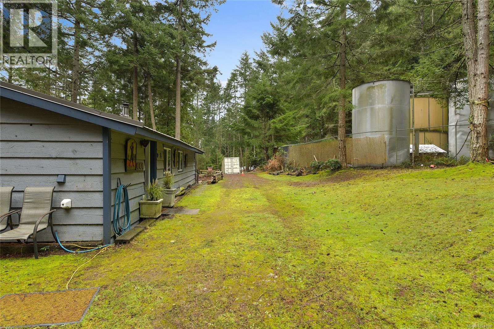 493 Abbott Rd, Mayne Island, British Columbia  V0N 2J1 - Photo 67 - 1024028