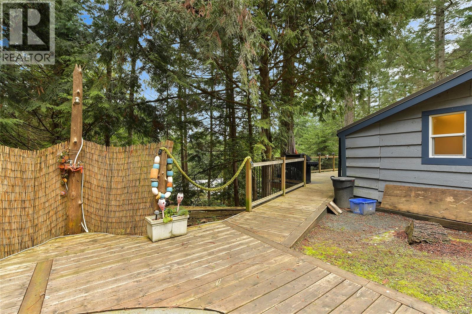 493 Abbott Rd, Mayne Island, British Columbia  V0N 2J1 - Photo 71 - 1024028