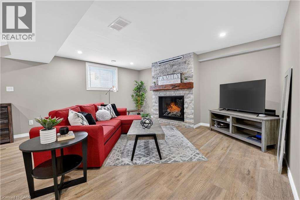 13 Dandurand Court, Grimsby, Ontario  L3M 0H7 - Photo 15 - 40802480