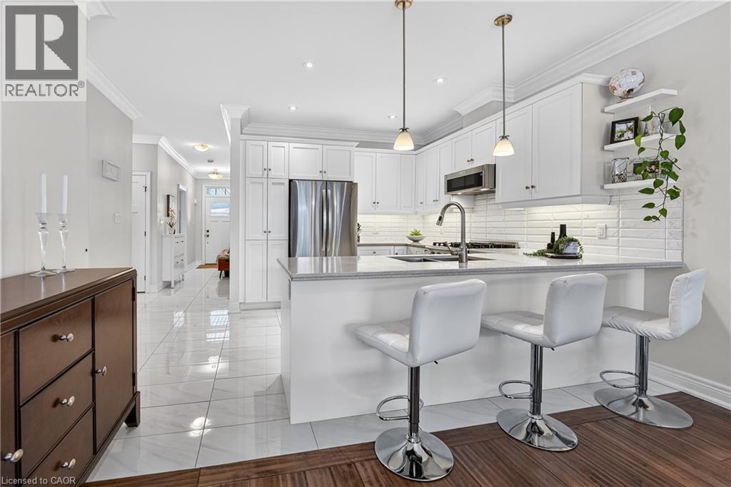 13 Dandurand Court, Grimsby, Ontario  L3M 0H7 - Photo 3 - 40802480