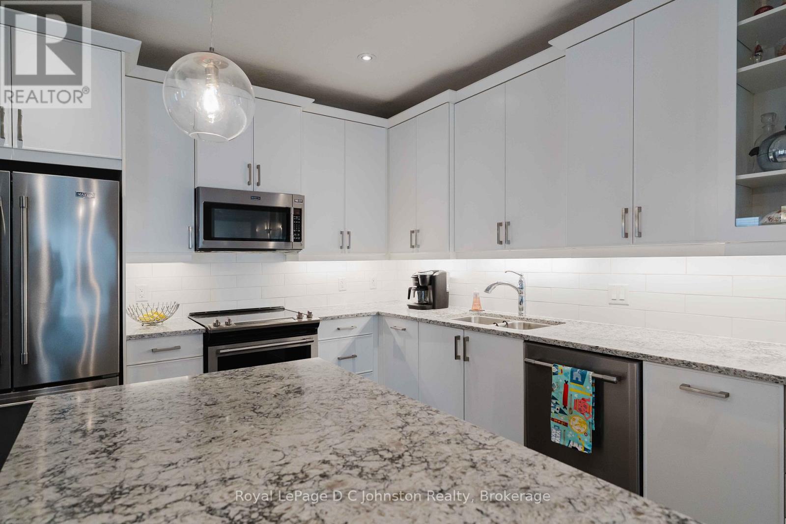 315 Stickel Street, Saugeen Shores, Ontario  N0H 2C1 - Photo 12 - X12762598