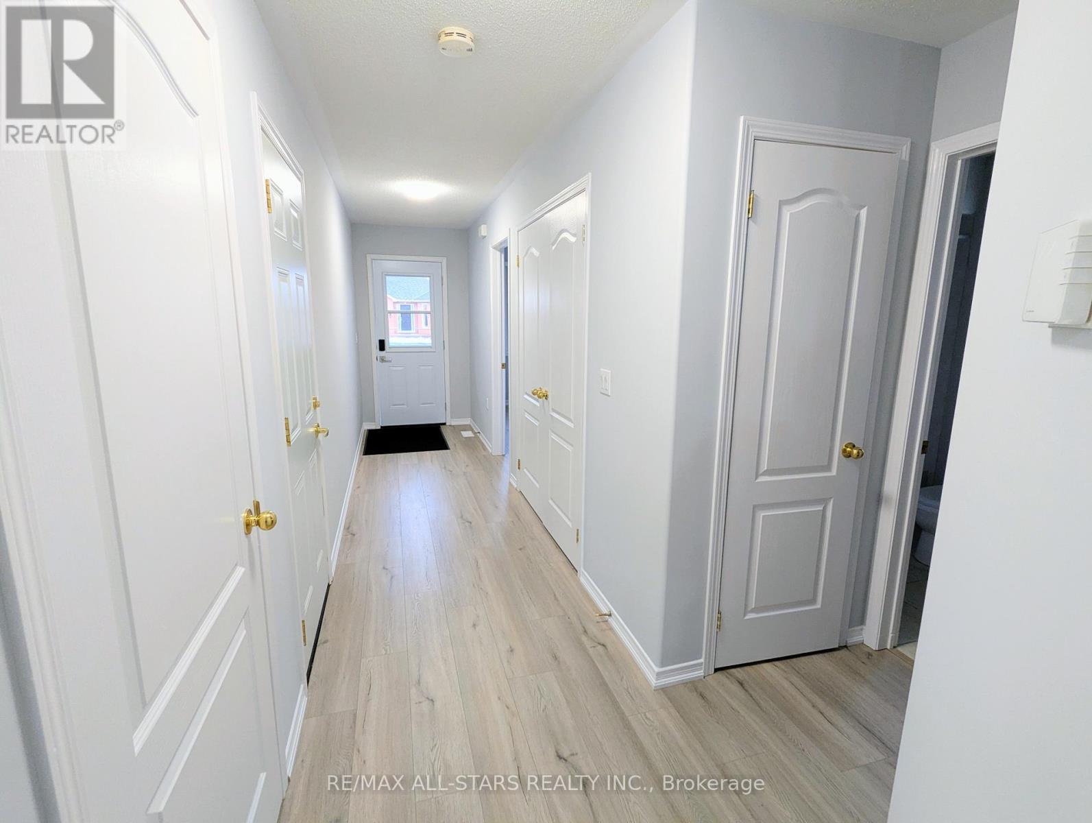 507 Clancy Crescent, Peterborough (Otonabee Ward 1), Ontario  K9K 2S1 - Photo 4 - X12762596