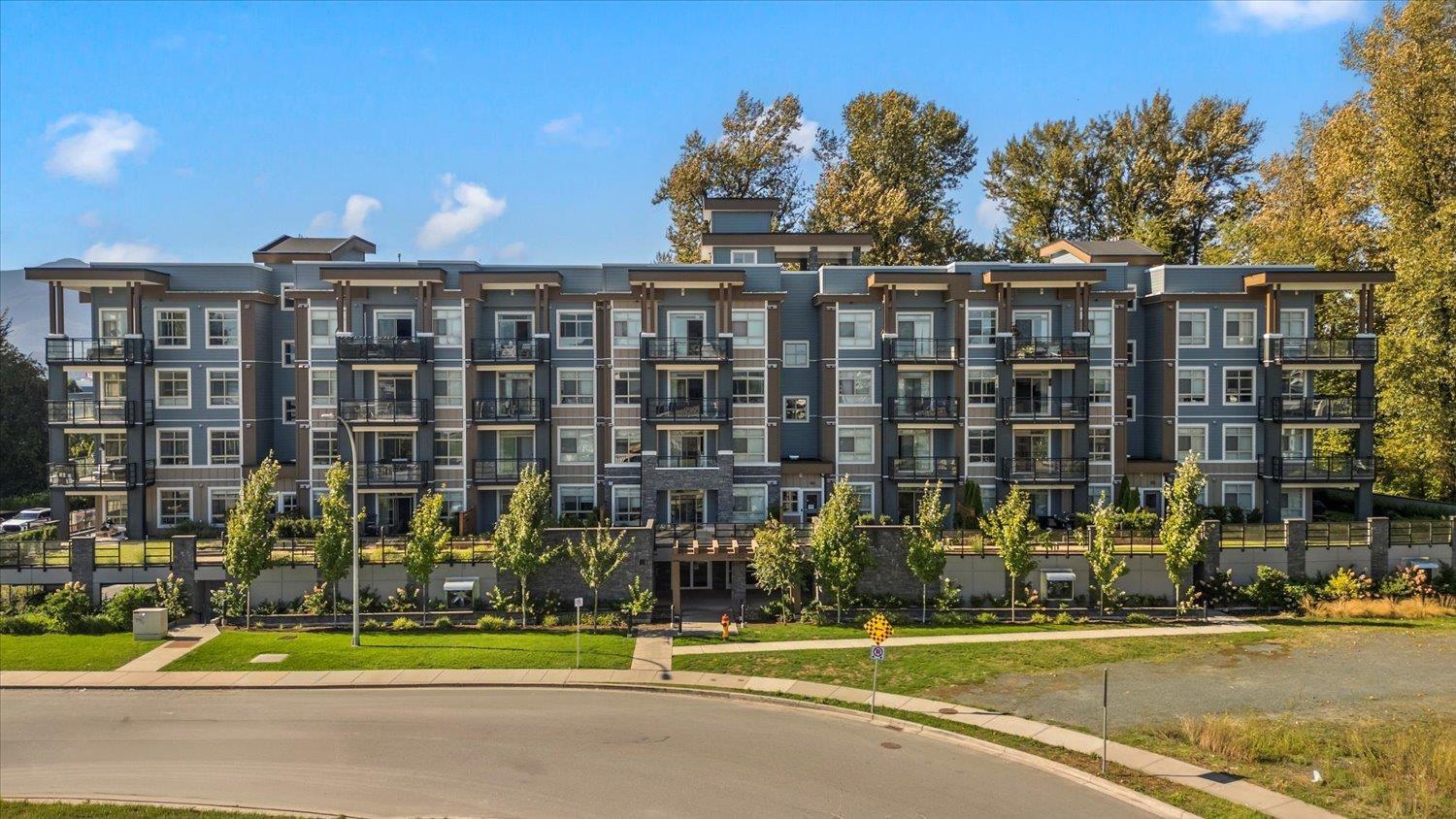 205 45562 AIRPORT ROAD|Chilliwack Proper South, Chilliwack, British Columbia