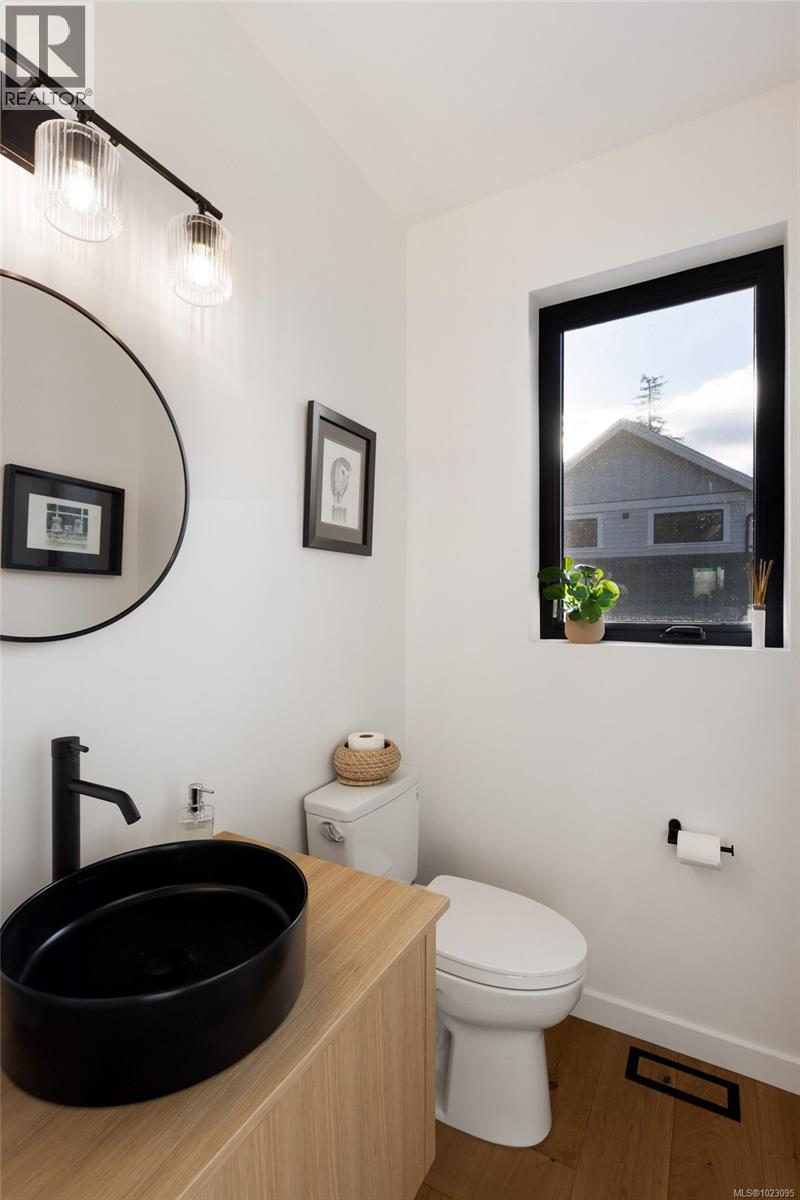 10630 Derrick Rd, North Saanich, British Columbia  V8L 5M8 - Photo 23 - 1023095