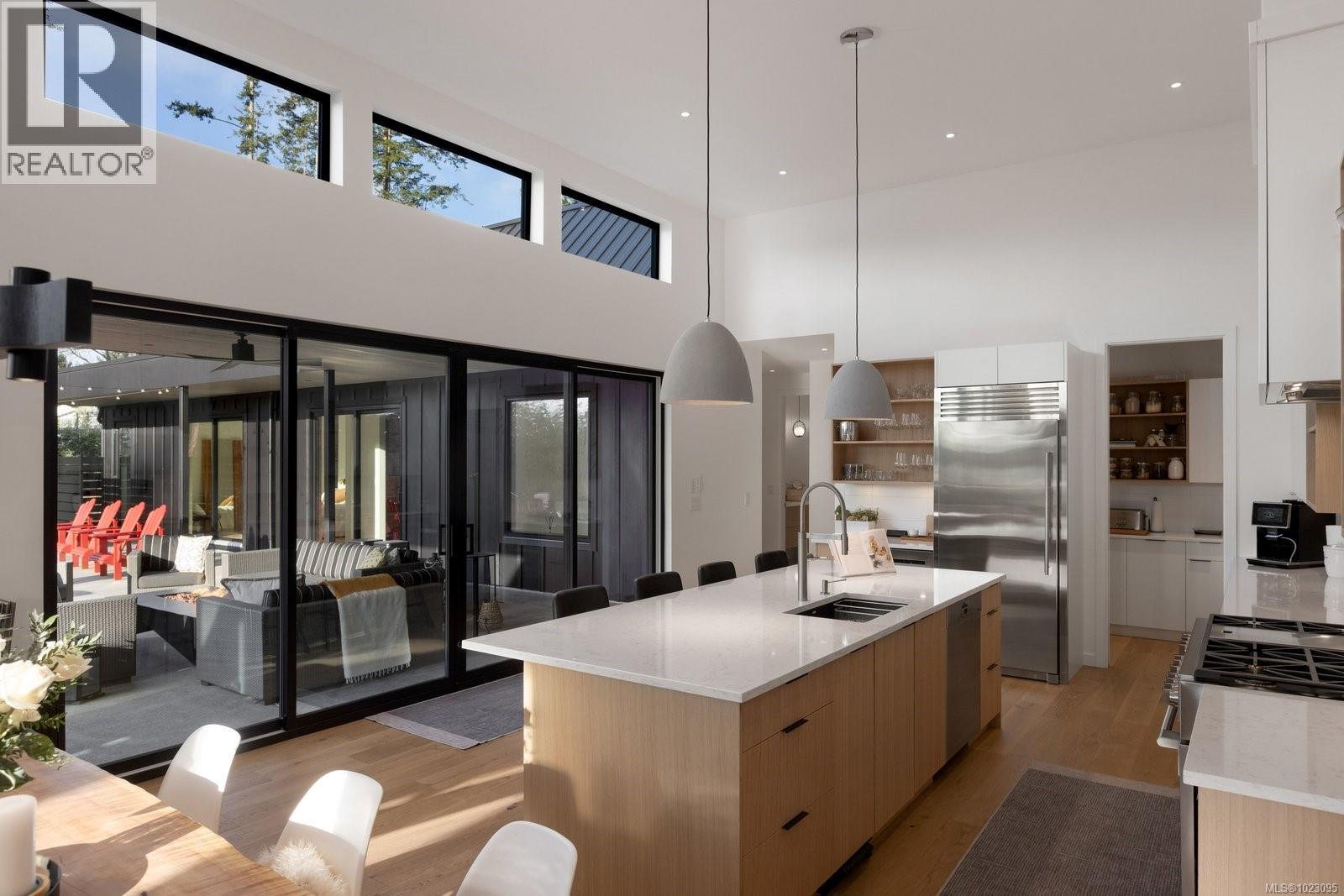 10630 Derrick Rd, North Saanich, British Columbia  V8L 5M8 - Photo 16 - 1023095