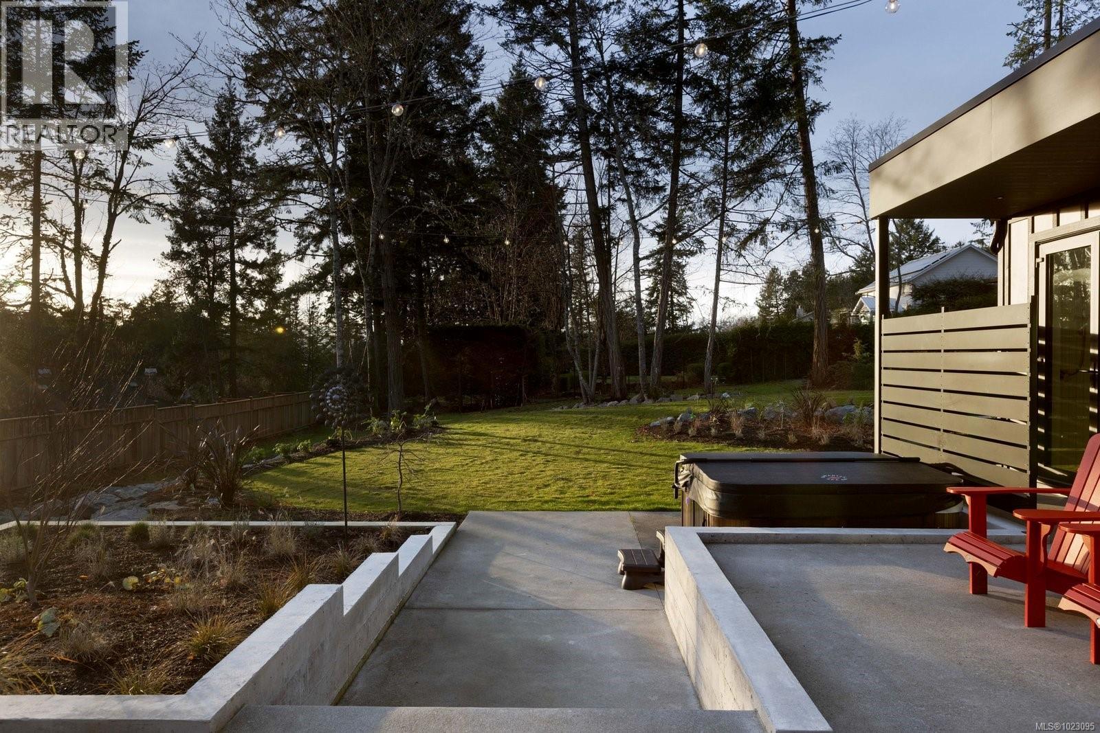 10630 Derrick Rd, North Saanich, British Columbia  V8L 5M8 - Photo 43 - 1023095