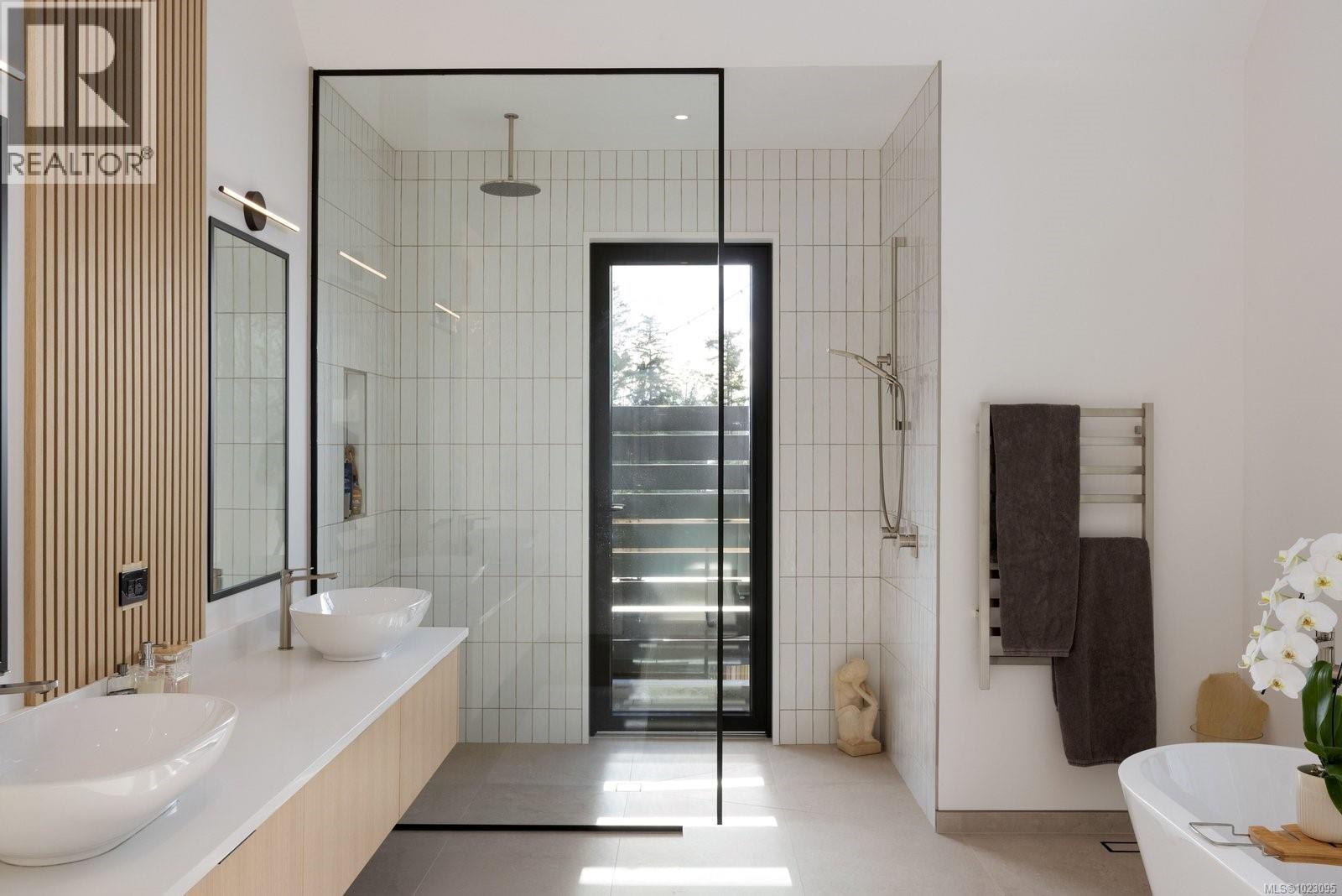 10630 Derrick Rd, North Saanich, British Columbia  V8L 5M8 - Photo 33 - 1023095