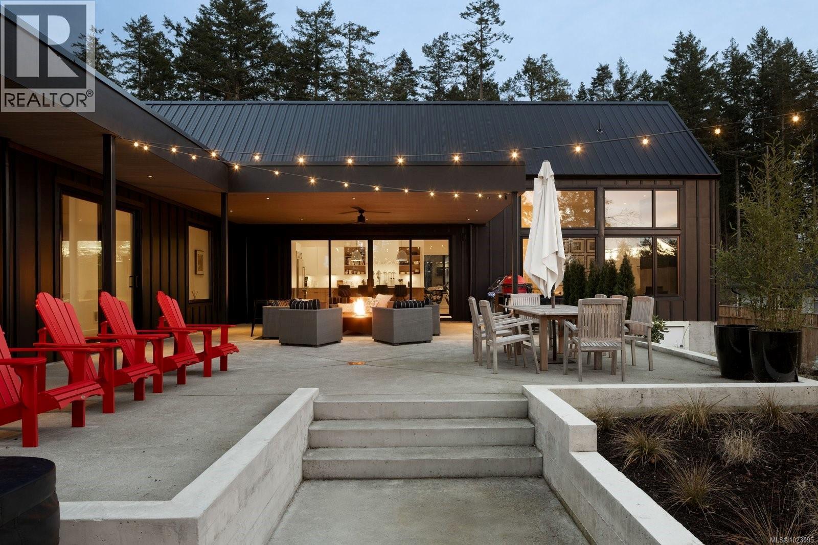 10630 Derrick Rd, North Saanich, British Columbia  V8L 5M8 - Photo 47 - 1023095