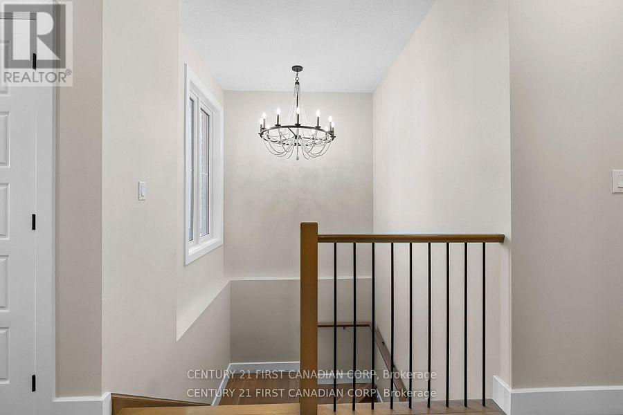 128 Scotts Drive, Lucan Biddulph, Ontario  N0M 2J0 - Photo 13 - X12762614