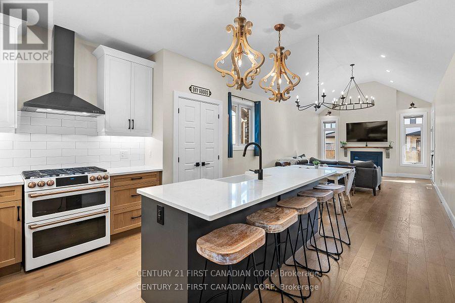 128 Scotts Drive, Lucan Biddulph, Ontario  N0M 2J0 - Photo 15 - X12762614