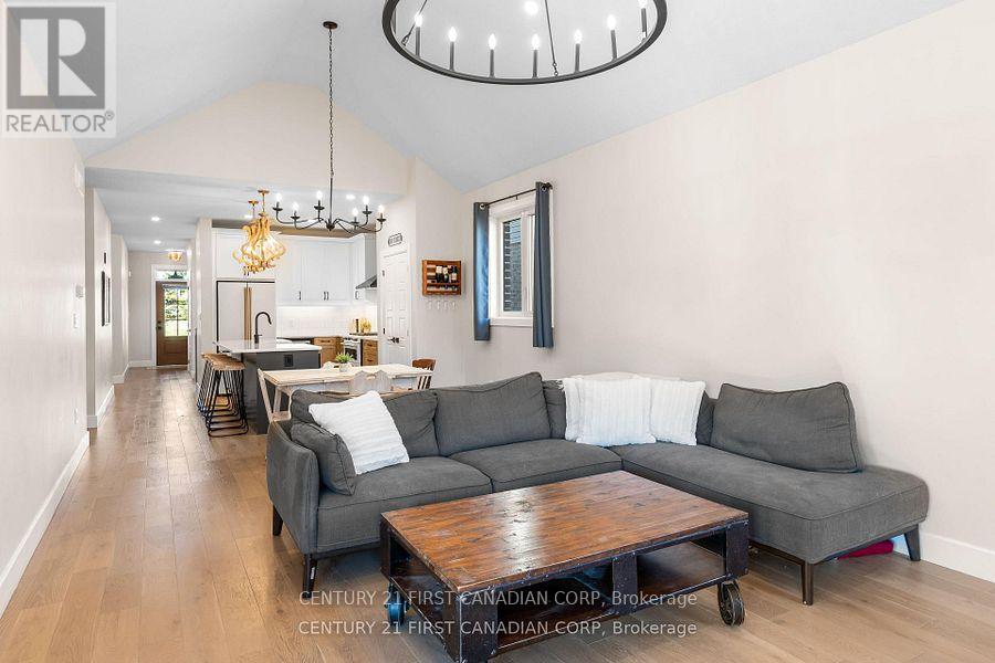 128 Scotts Drive, Lucan Biddulph, Ontario  N0M 2J0 - Photo 23 - X12762614