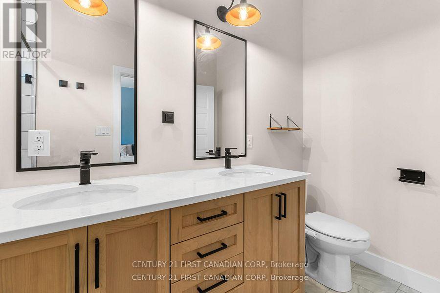 128 Scotts Drive, Lucan Biddulph, Ontario  N0M 2J0 - Photo 32 - X12762614