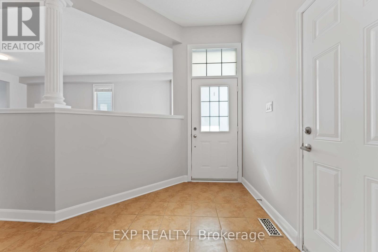 413 Tillsonburg Street, Ottawa, Ontario  K2T 0C3 - Photo 4 - X12762650