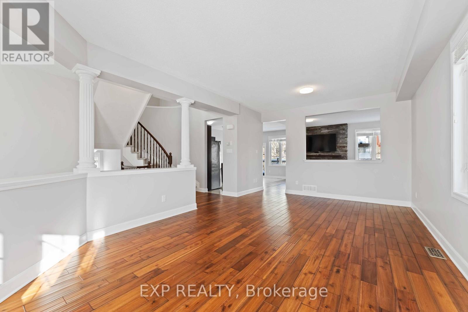 413 Tillsonburg Street, Ottawa, Ontario  K2T 0C3 - Photo 9 - X12762650