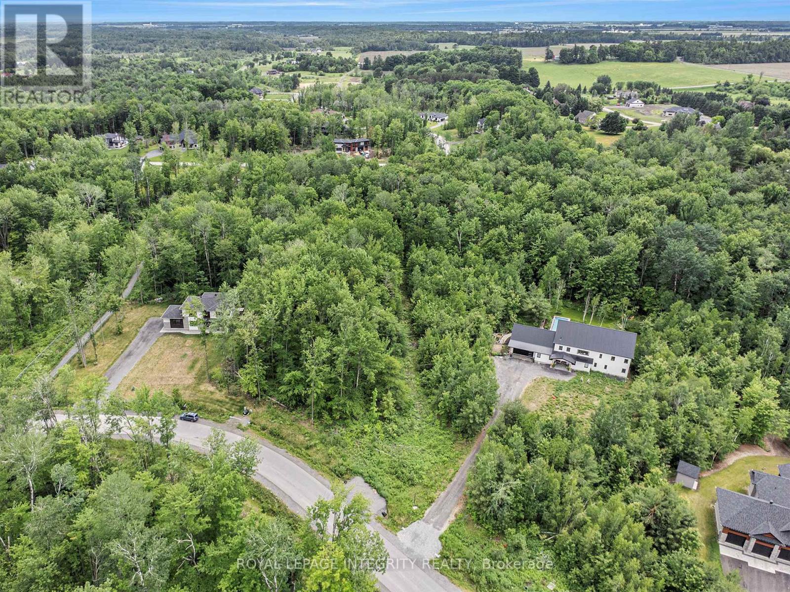 1590 Kinsella Drive, Ottawa, Ontario  K4C 0B2 - Photo 11 - X12762710