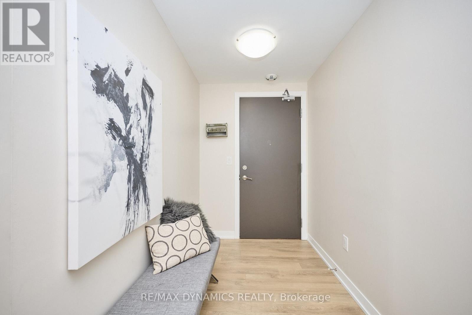 407 - 550 North Service Road, Grimsby, Ontario  L3M 0H9 - Photo 6 - X12762640