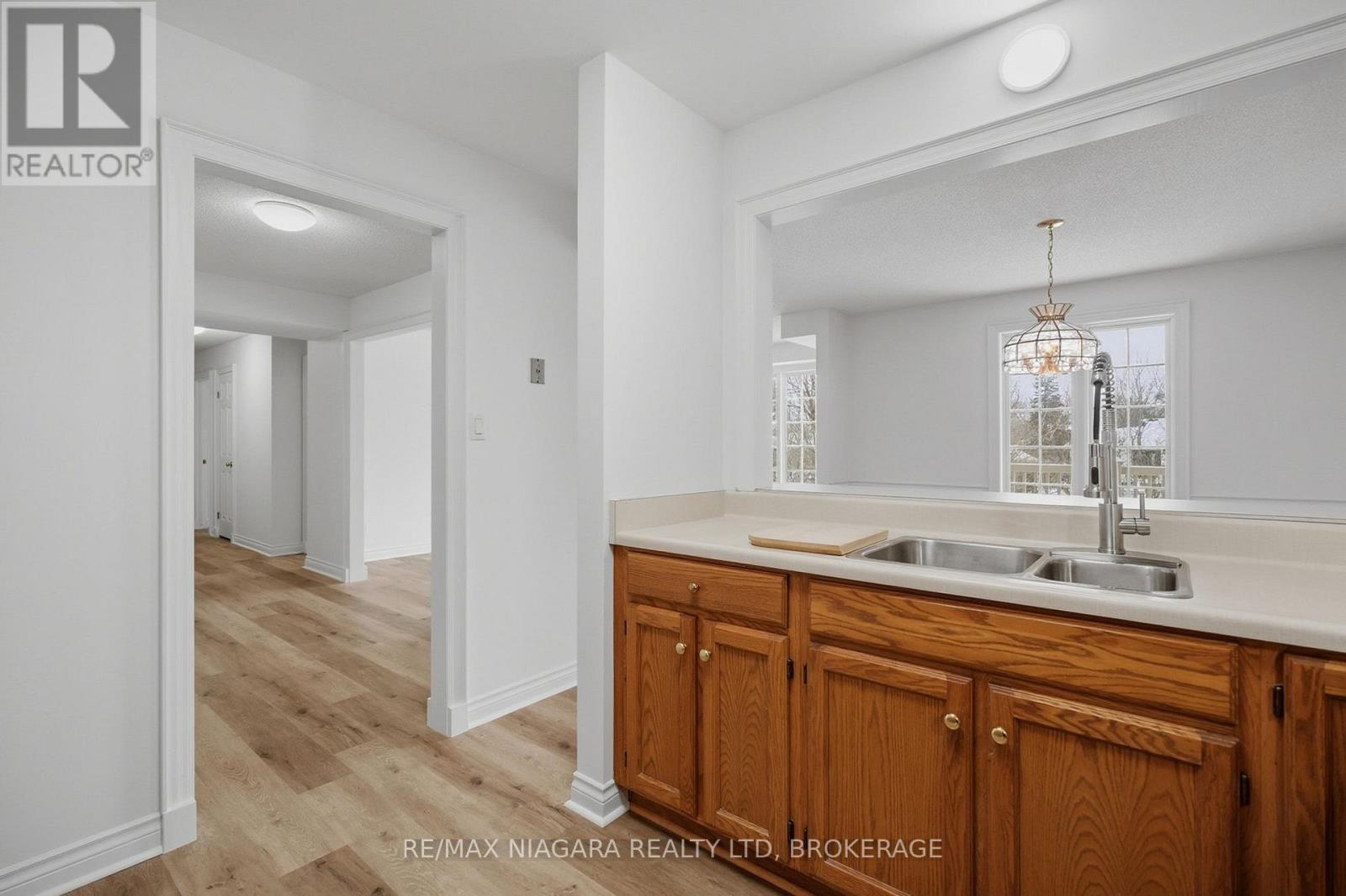 202 - 250 Linwell Road, St. Catharines, Ontario  L2N 1S2 - Photo 11 - X12762700