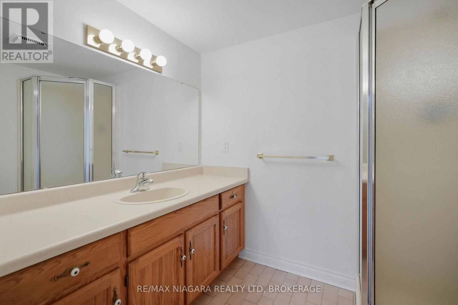 202 - 250 Linwell Road, St. Catharines, Ontario  L2N 1S2 - Photo 23 - X12762700