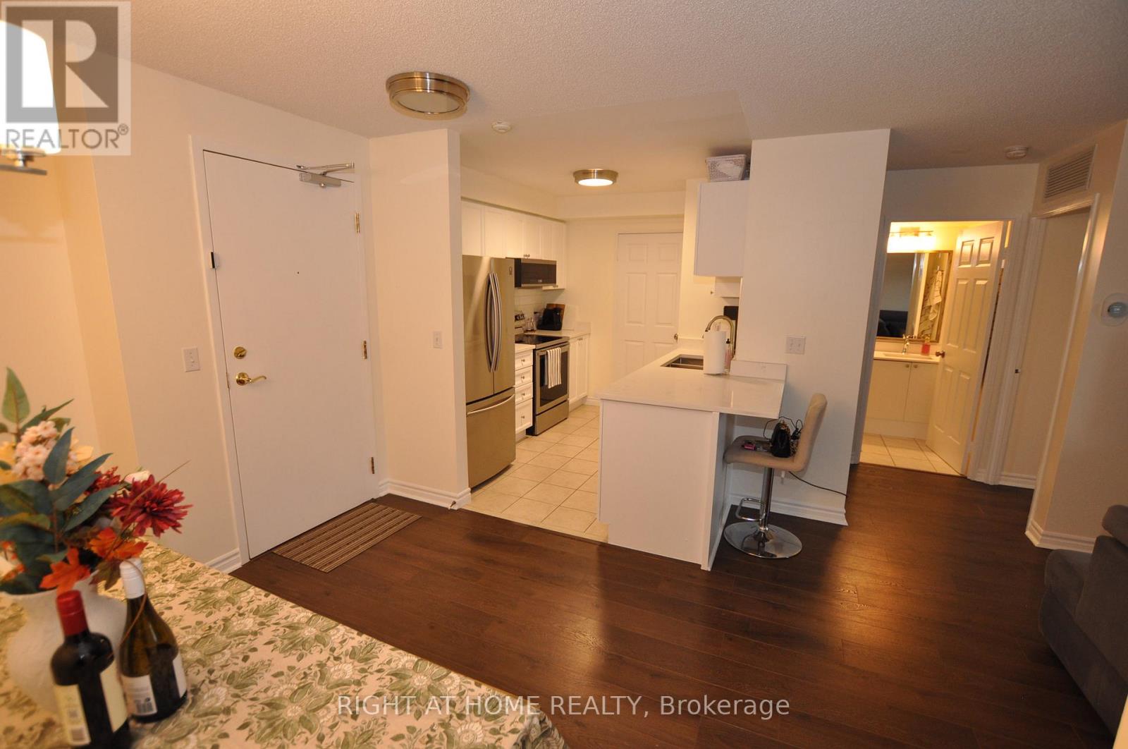 308 - 2300 Parkhaven Boulevard, Oakville, Ontario  L6H 6V9 - Photo 26 - W12751372