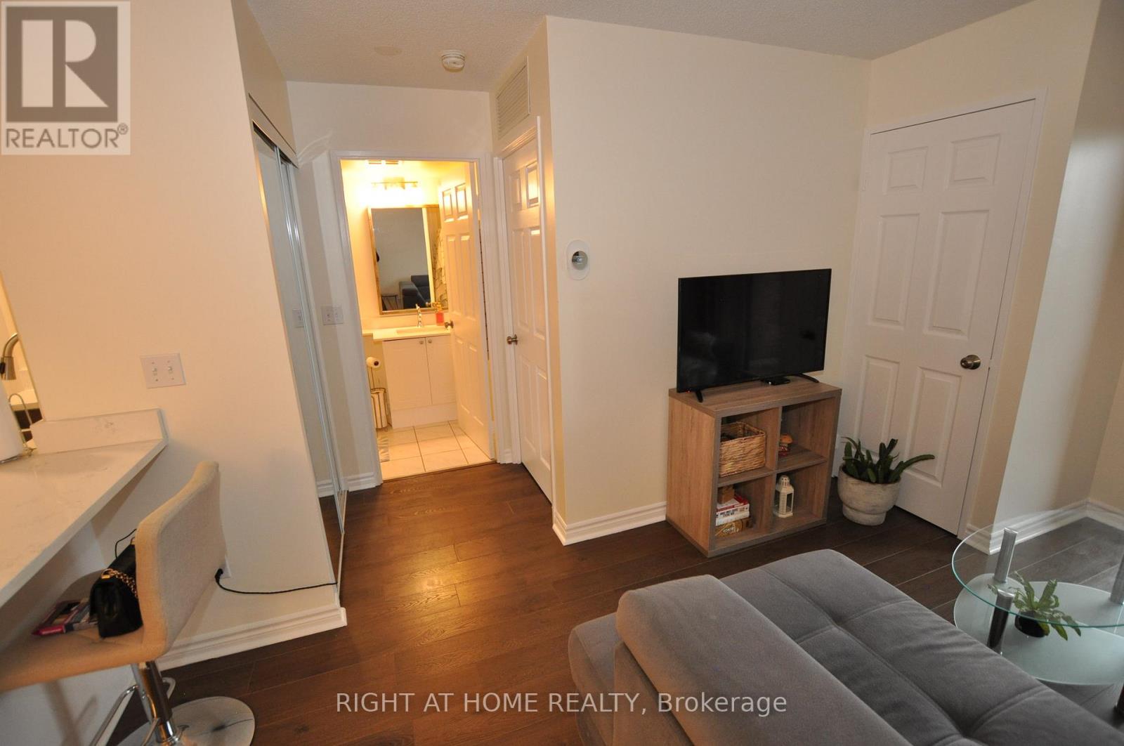 308 - 2300 Parkhaven Boulevard, Oakville, Ontario  L6H 6V9 - Photo 19 - W12751372