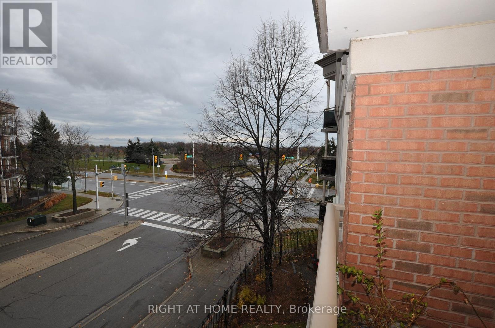 308 - 2300 Parkhaven Boulevard, Oakville, Ontario  L6H 6V9 - Photo 29 - W12751372