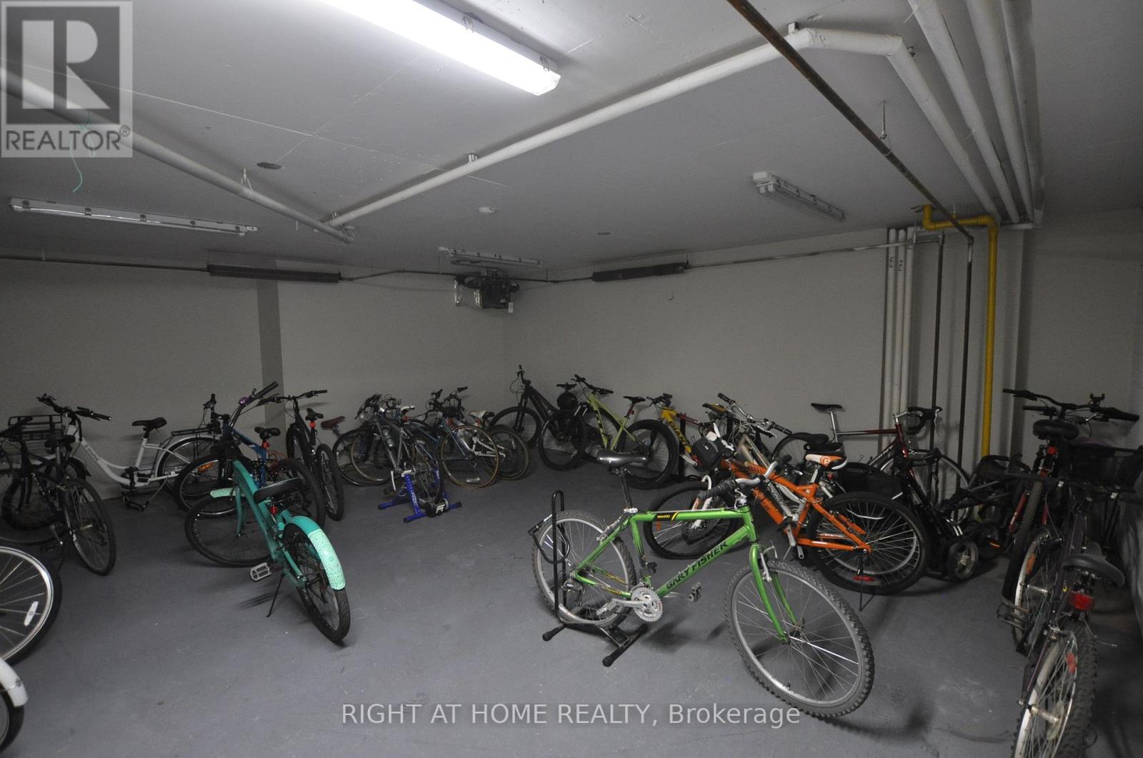 308 - 2300 Parkhaven Boulevard, Oakville, Ontario  L6H 6V9 - Photo 46 - W12751372